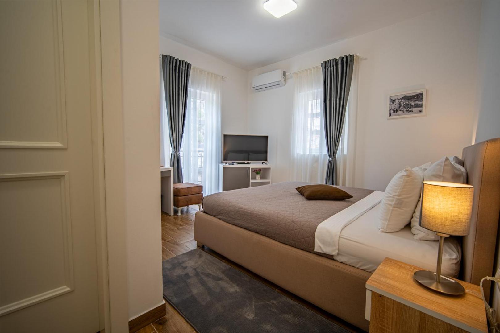 Skala Luxury Rooms Cetinje Kültér fotó