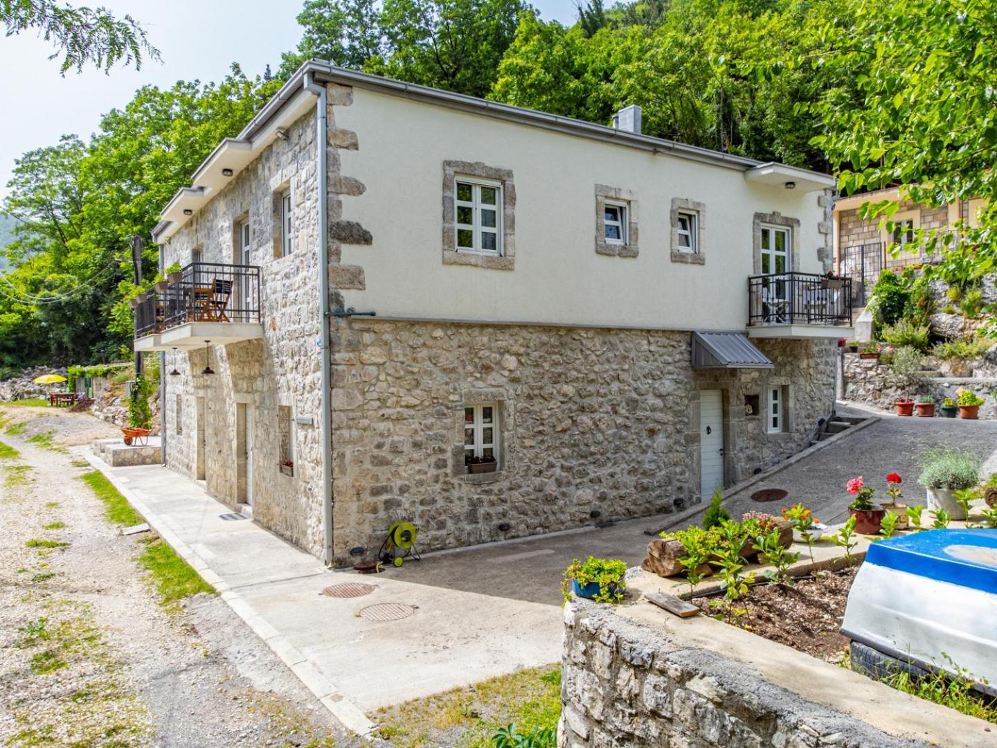 Skala Luxury Rooms Cetinje Kültér fotó